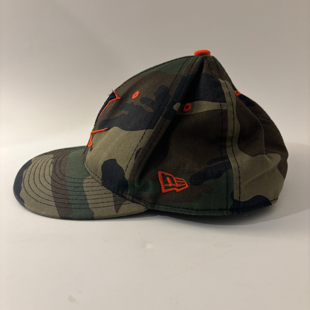 Y2K New Era Mens 7 1/4 Virginia Cavaliers Camo Hat NCAA 59Fifty Fitted Cap Hoos - Picture 2 of 7